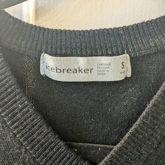 Icebreaker Merino Wool v neck sweater - Picture 3 of 3